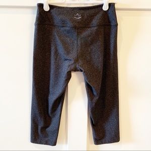 Beyond Yoga | Heather Essential Capri Leggings S